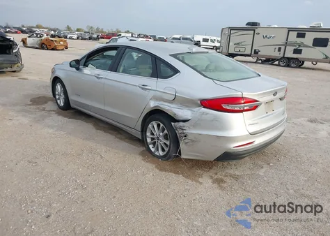 2019 Ford Fusion Hybrid Se z USA, uszkodzony, nr VIN 3FA6P0LU3KR263757